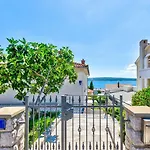 Malerisches Nur 200 Meter Zum Sandstrand Mit Meerblick Crikvenica
